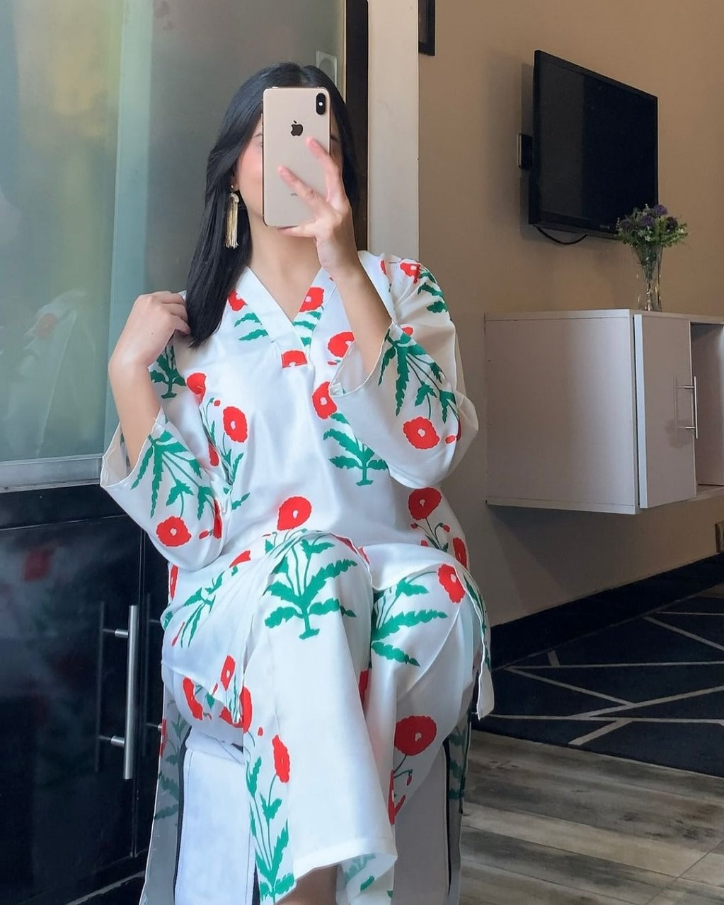 Red Gulzar printed 2pc Dreas