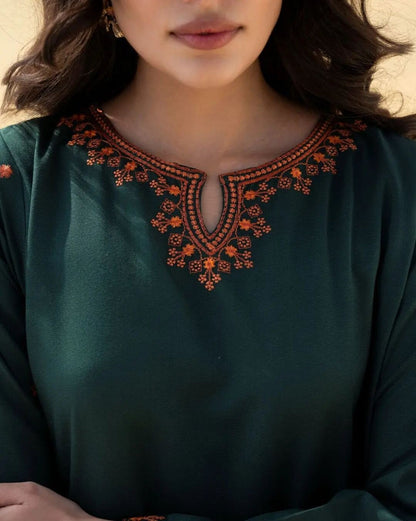 Yasmeen Embroided 2pc Dress