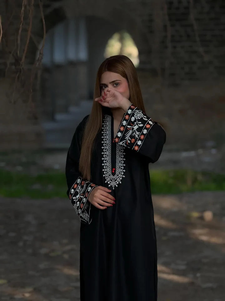 Shiza Black