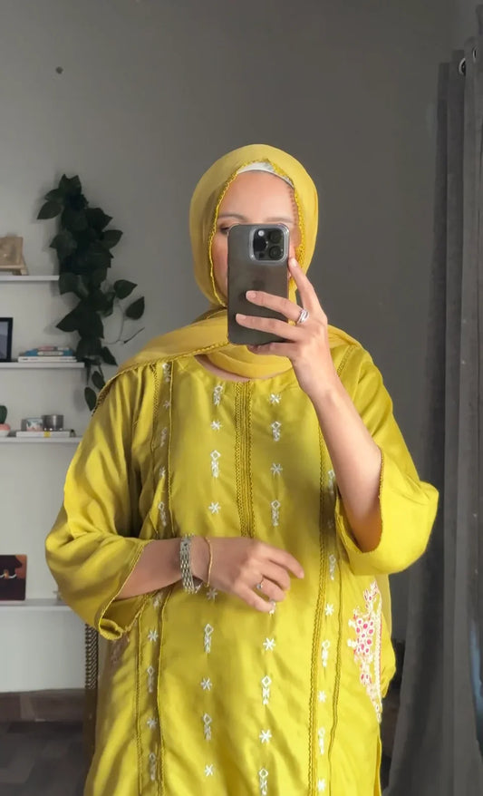 Ayra Embroided 2pc Dress