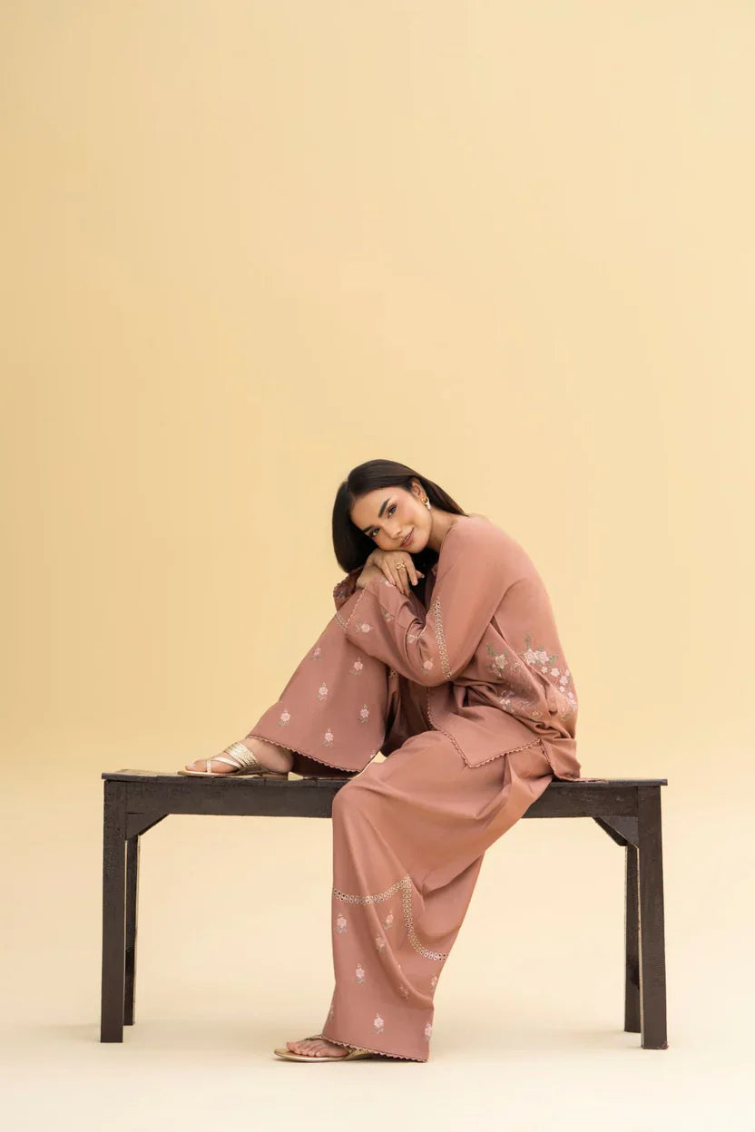 Hazel 2pc Embrioded