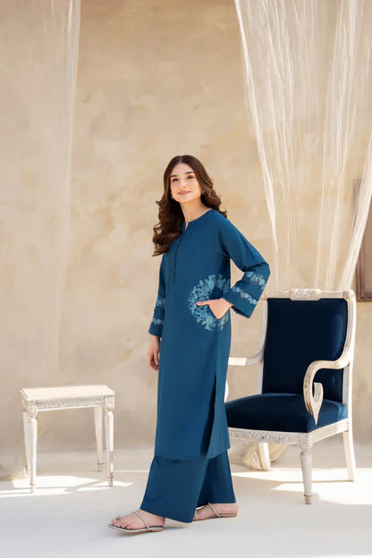 Chick Pocket Embroided 2pc Dress