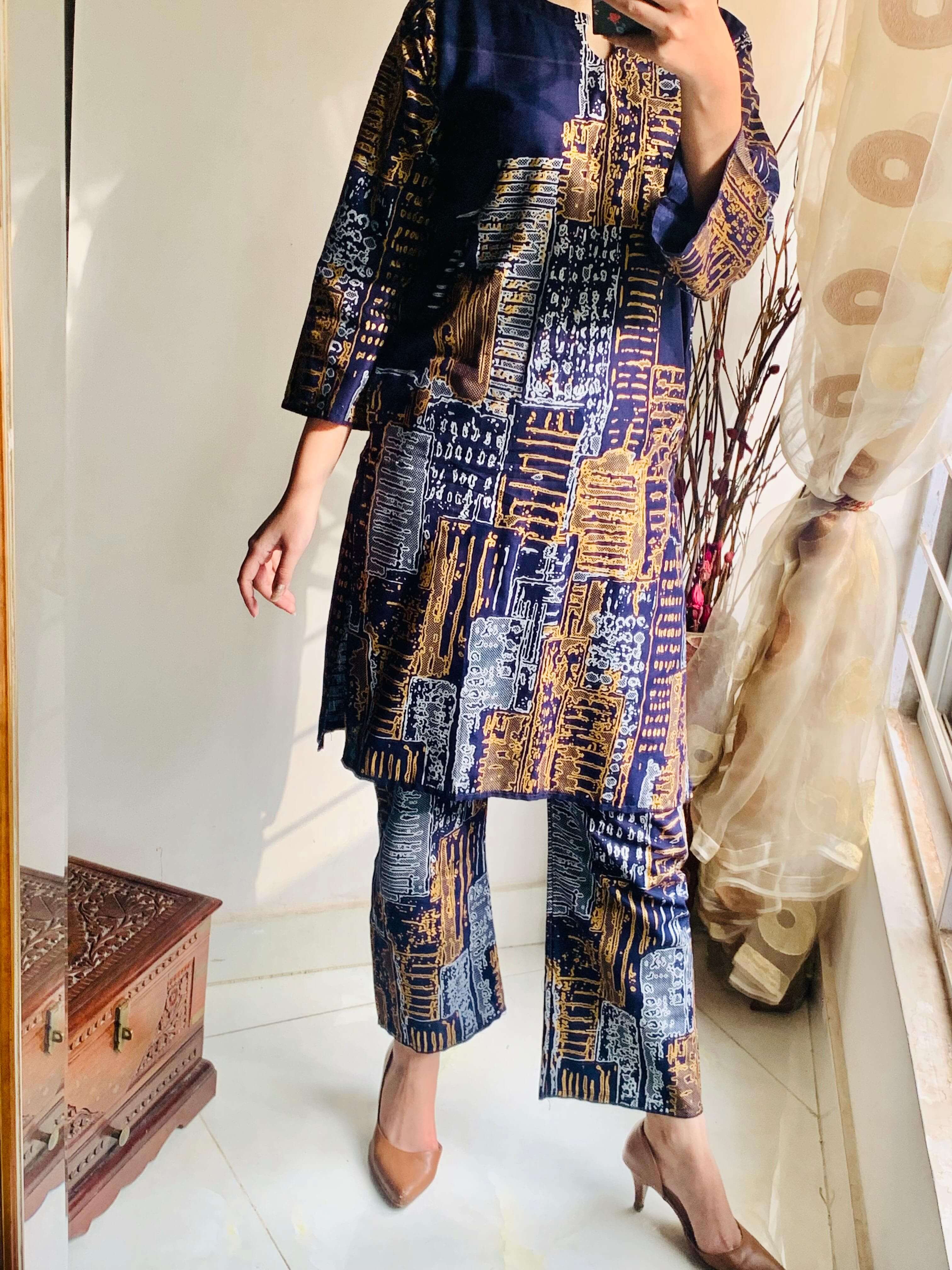 Mountain Printed - 2 Piece Stitched