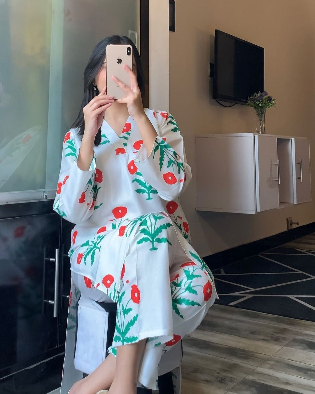 Red Gulzar printed 2pc Dreas