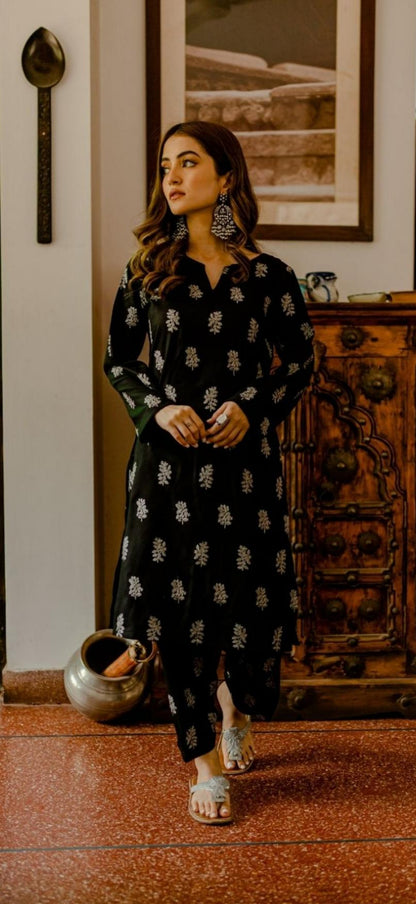 Merub Petal Star - 2 Piece Stitched