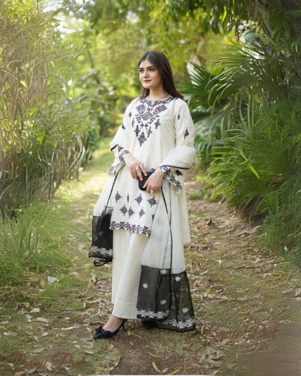 Juliet Embroided 3pc dress