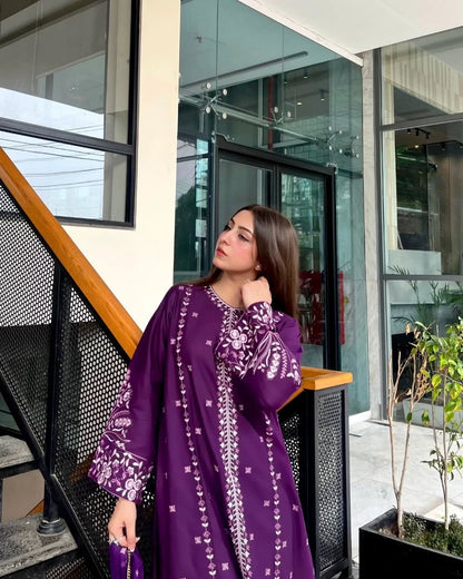 Royal 3pc Fully Embrioded Dres