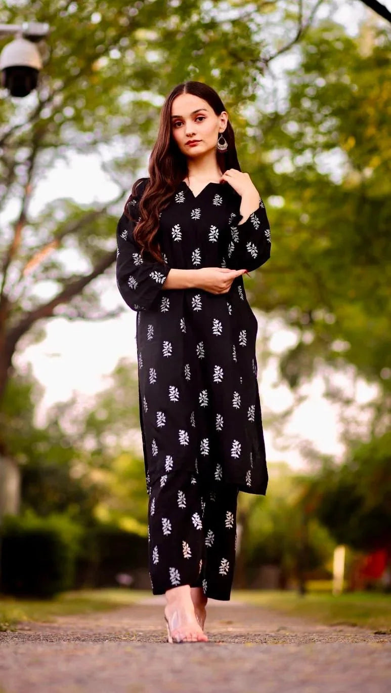 Merub Petal Star - 2 Piece Stitched