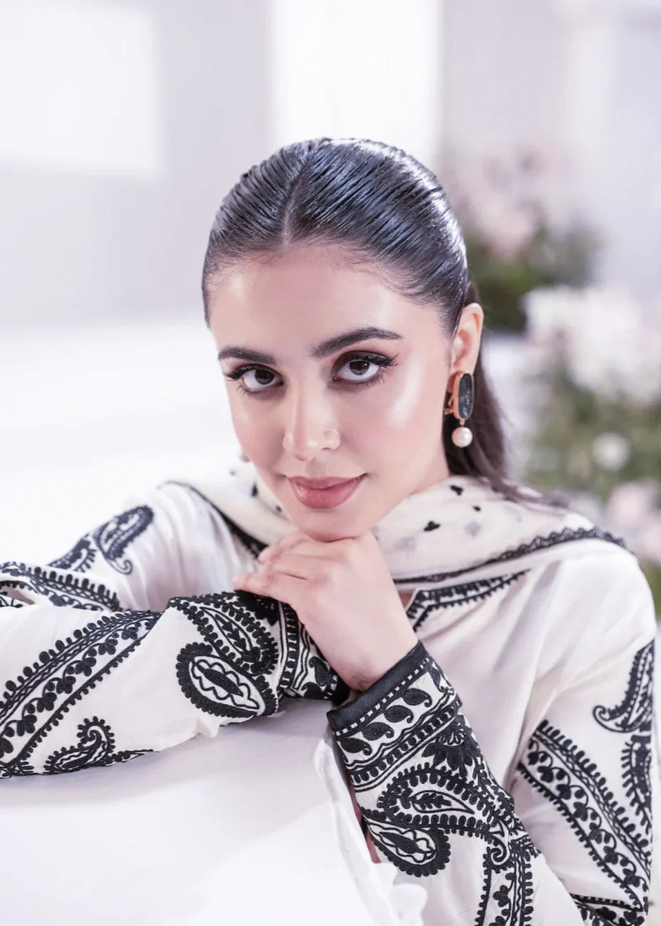 White Snoober 3pc Embroided Dress