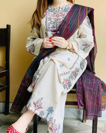 Naaz 2pc Embroided Dress