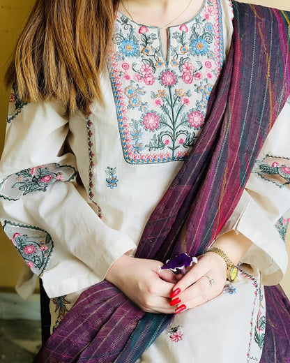 Naaz 2pc Embroided Dress