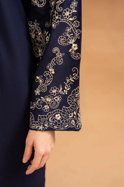 Hooria embroided 2pc Dress