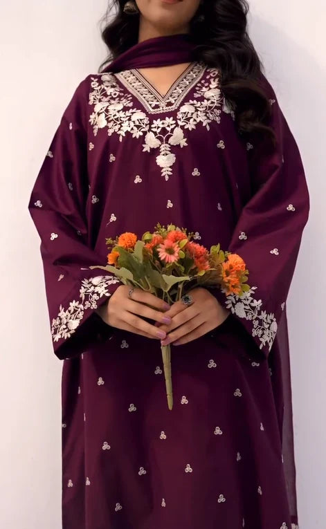 Saya 2pc Embroided Dress