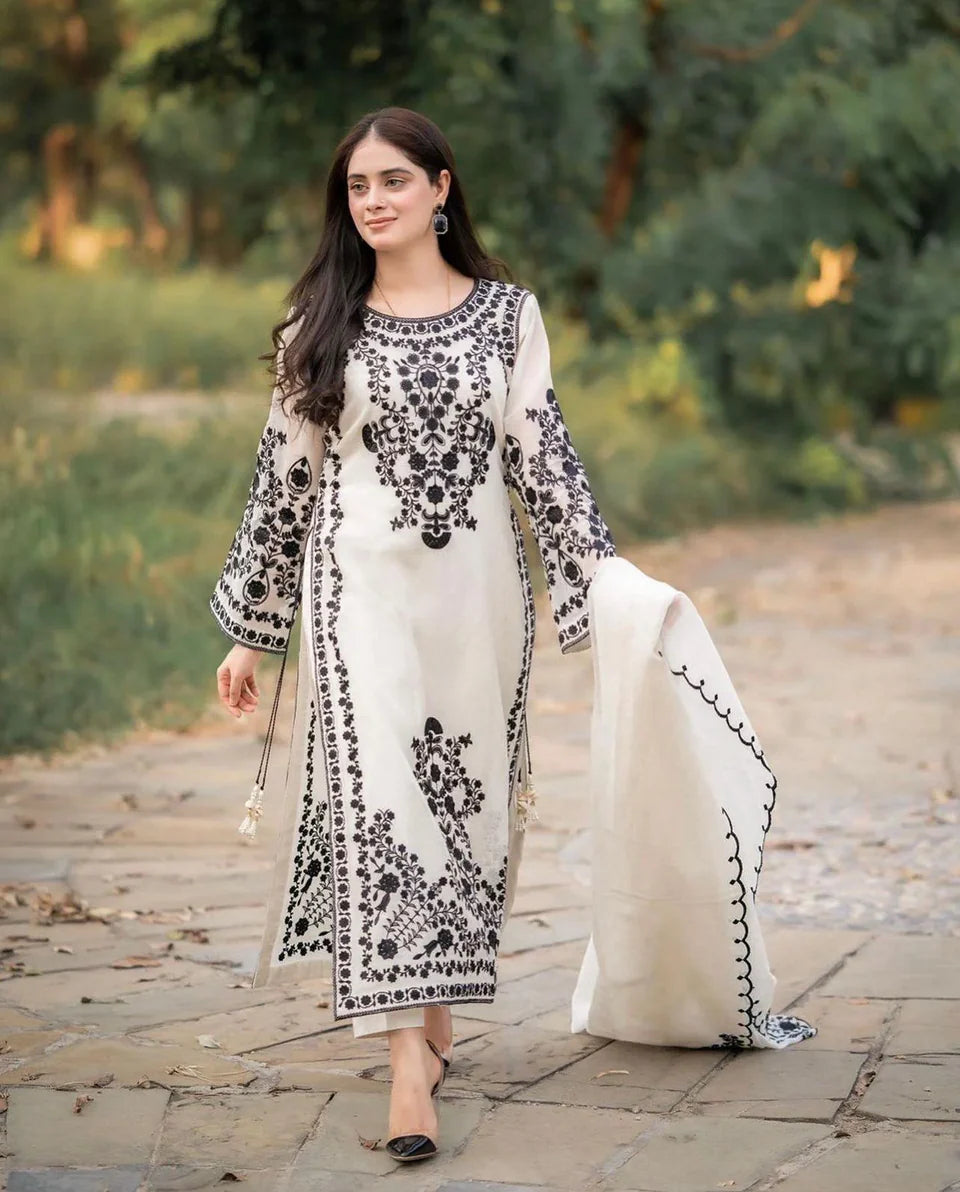 Snow Organza 3pc Embroided Dress